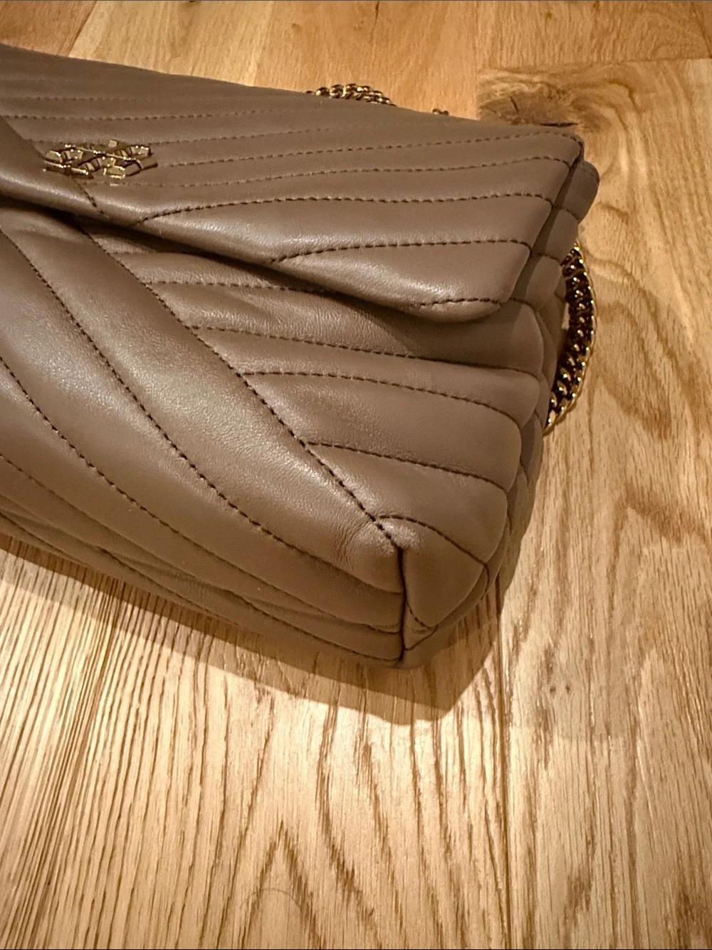Tory Burch Quilted Shoulder Bag in Taupe with Gold Hardware